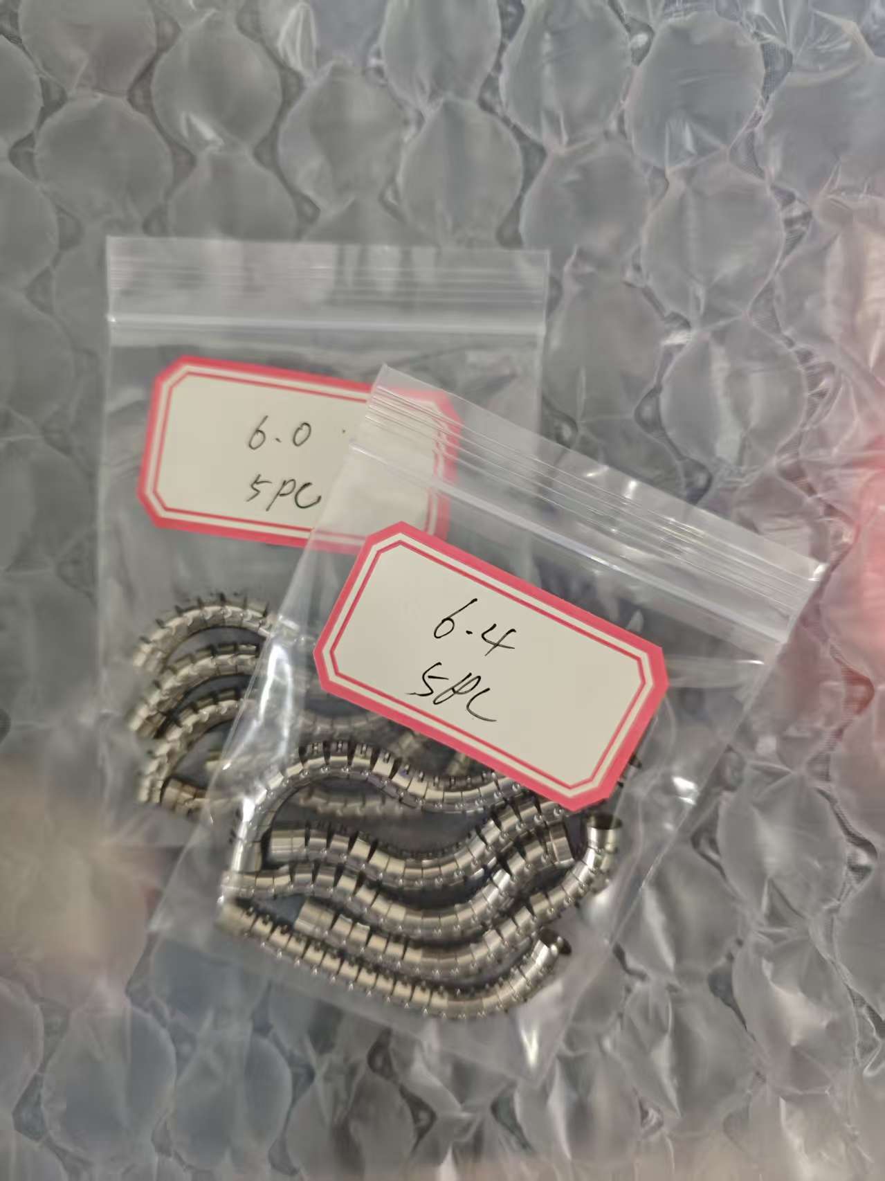 Endoscopic snake bone